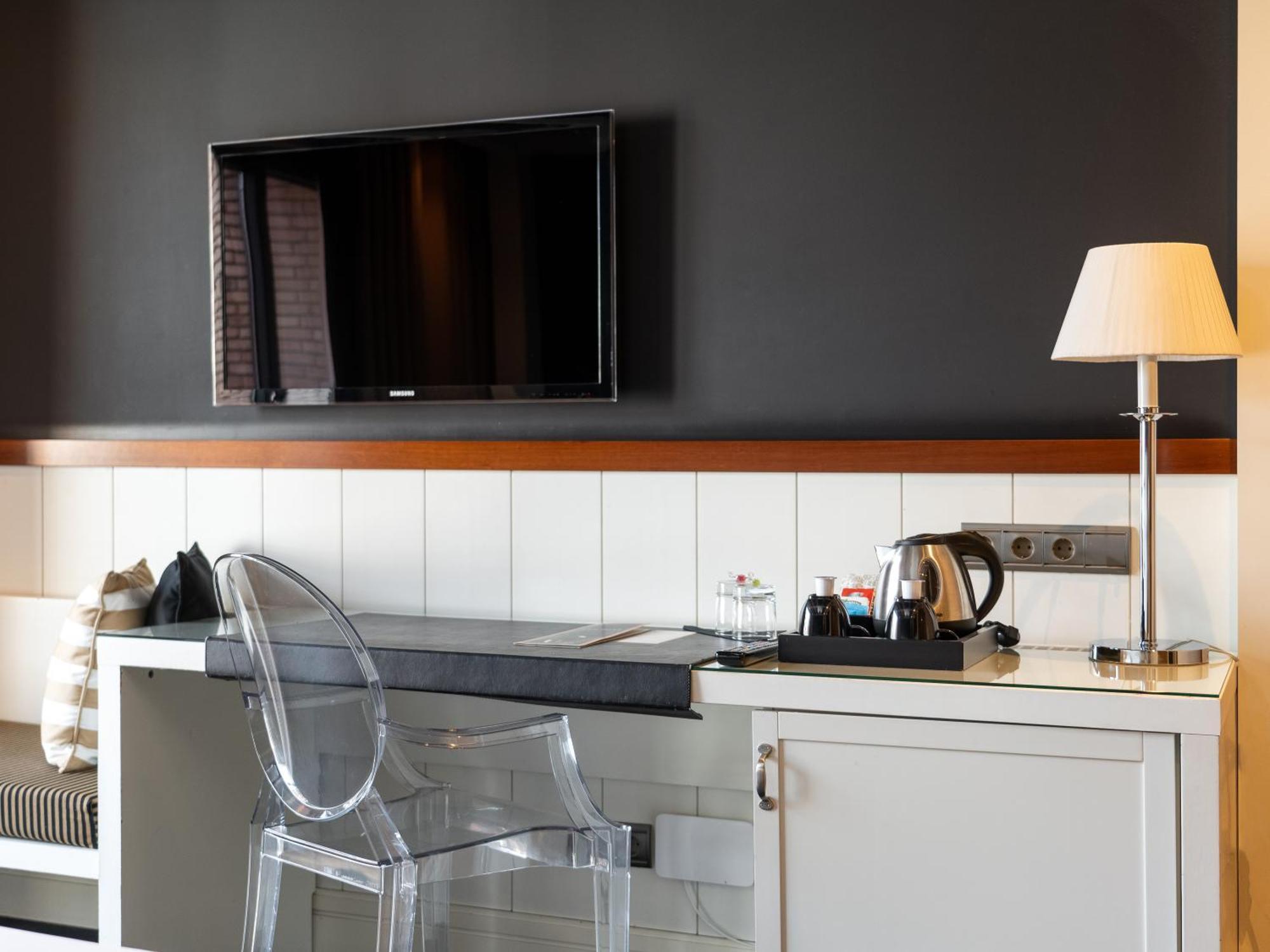 Double or Twin Room Balcony