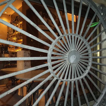 Hotel Adagio-2
